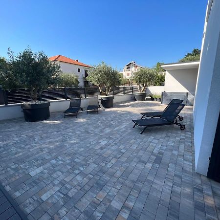 Apartmani Kumenat Biograd na Moru Kültér fotó
