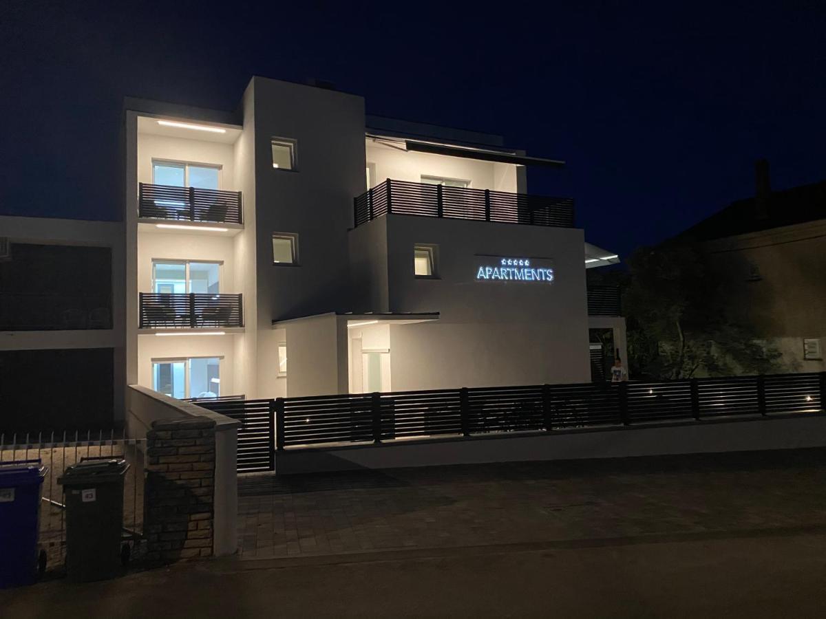 Apartmani Kumenat Biograd na Moru Kültér fotó