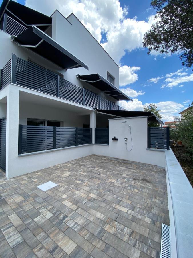 Apartmani Kumenat Biograd na Moru Kültér fotó