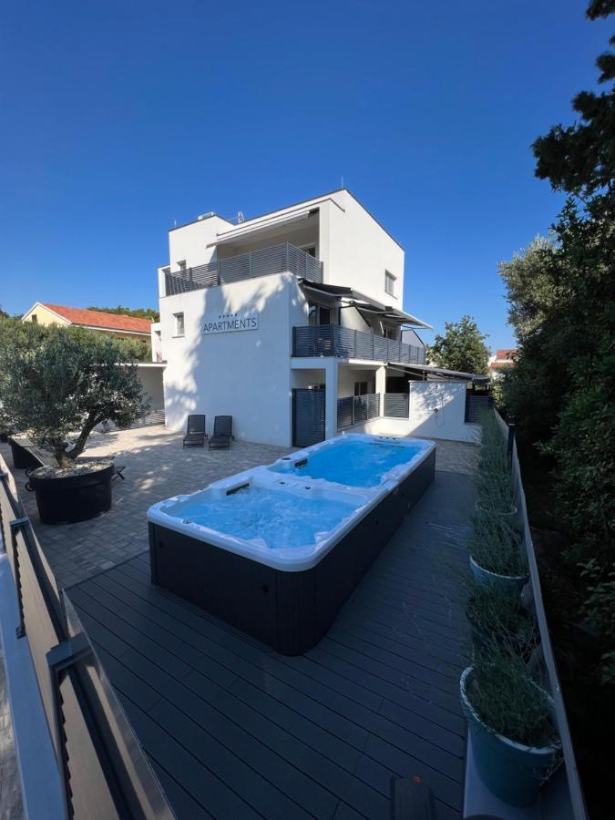 Apartmani Kumenat Biograd na Moru Kültér fotó