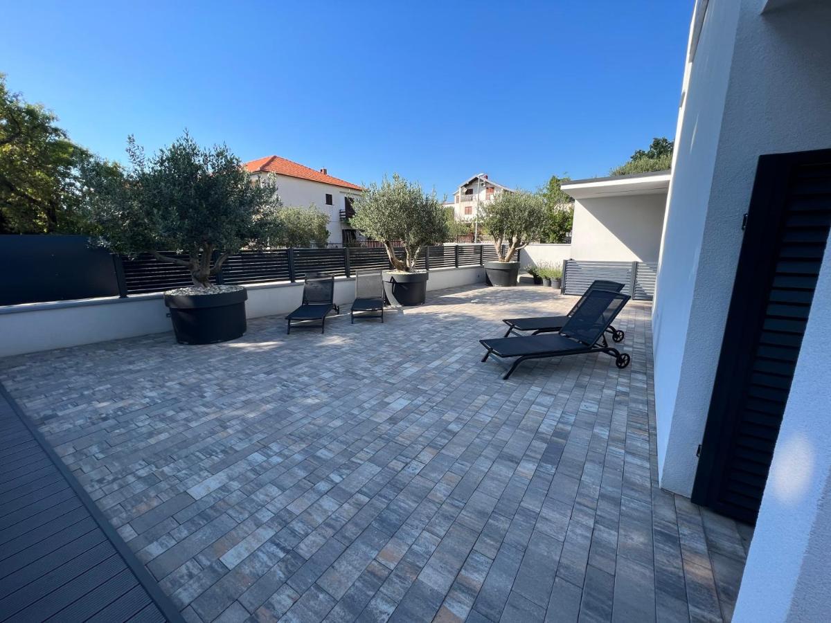Apartmani Kumenat Biograd na Moru Kültér fotó